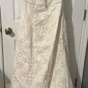 Elegant Lace Strapless Gown